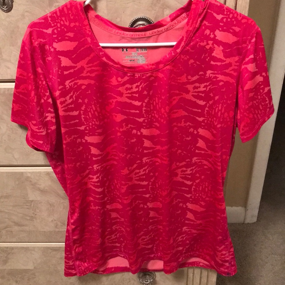 Women’s Under Armour Tee